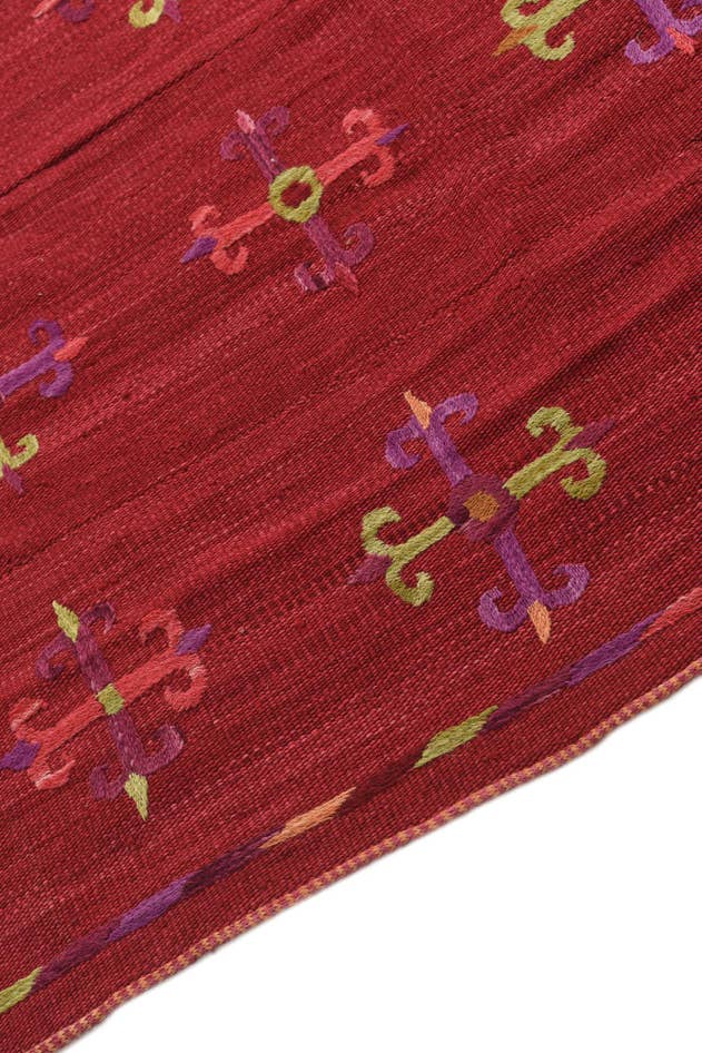 Detail image of 4' 4 x 5' 1 Hand Woven Kilim Suzani Wool Rug