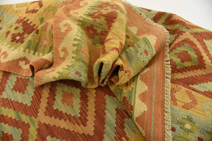 4' x 5' 9 Hand Woven Kilim Waziri Wool Rug