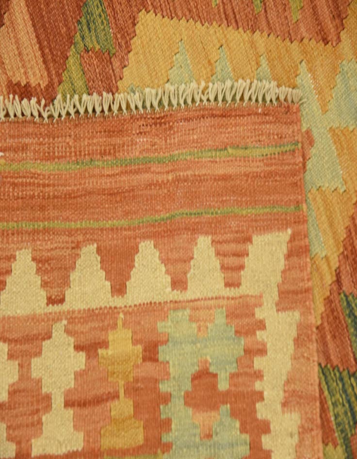 Detail image of 3' 11 x 5' 10  Hand Woven Kilim Waziri Wool Rug
