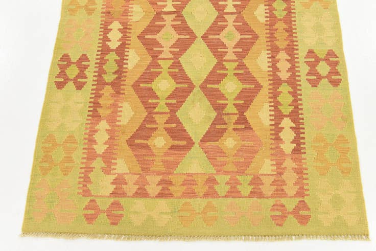 Detail image of 3' 3 x 5' Hand Woven Kilim Waziri Wool Rug