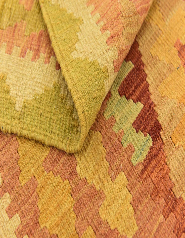 Detail image of 3' 3 x 4' 10  Hand Woven Kilim Waziri Wool Rug