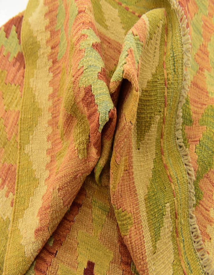 Detail image of 3' 3 x 4' 10  Hand Woven Kilim Waziri Wool Rug