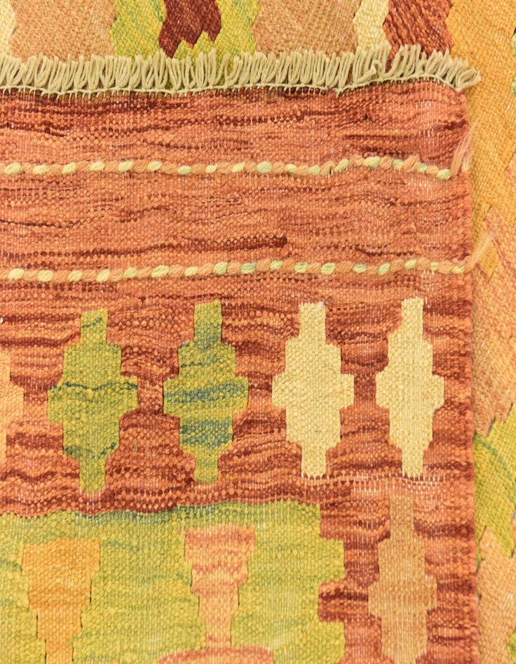 Detail image of 5' x 6' 7  Hand Woven Kilim Waziri Wool Rug