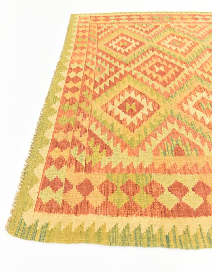Detail image of 4' 3 x 5' 9  Hand Woven Kilim Waziri Wool Rug
