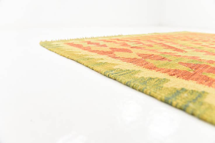 Detail image of 4' 3 x 5' 9 Hand Woven Kilim Waziri Wool Rug