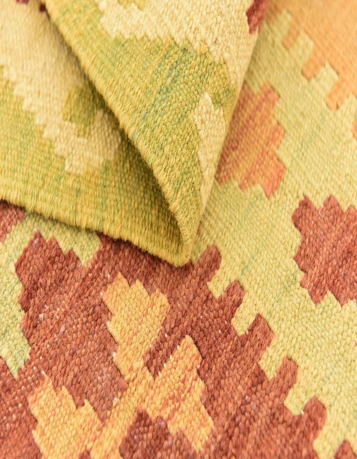 Detail image of 4' 8 x 6' 6  Hand Woven Kilim Waziri Wool Rug