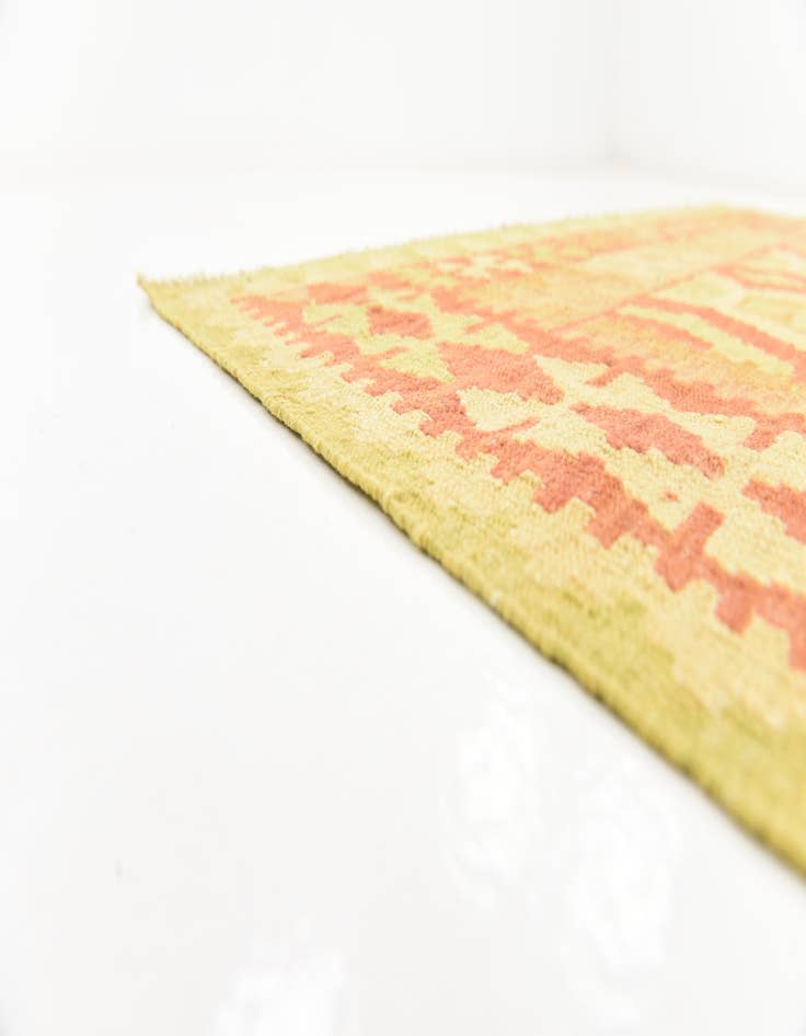 Detail image of 4' 8 x 6' 7  Hand Woven Kilim Waziri Wool Rug