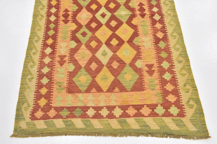 Detail image of 3' 2 x 4' 10 Hand Woven Kilim Waziri Wool Rug