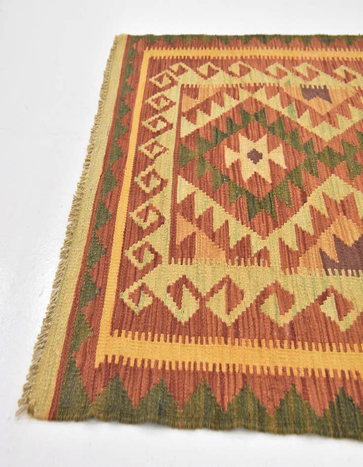 Detail image of 2' 9 x 4' 10  Hand Woven Kilim Waziri Wool Rug