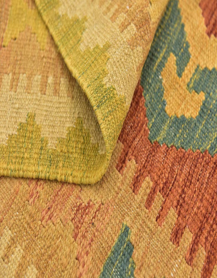 Detail image of 2' 5 x 4' 4  Hand Woven Kilim Waziri Wool Rug