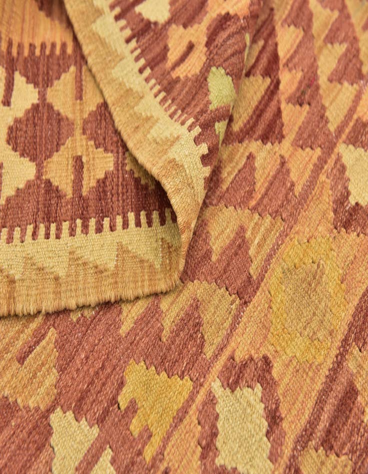 Detail image of 2' 9 x 4' 5  Hand Woven Kilim Waziri Wool Rug
