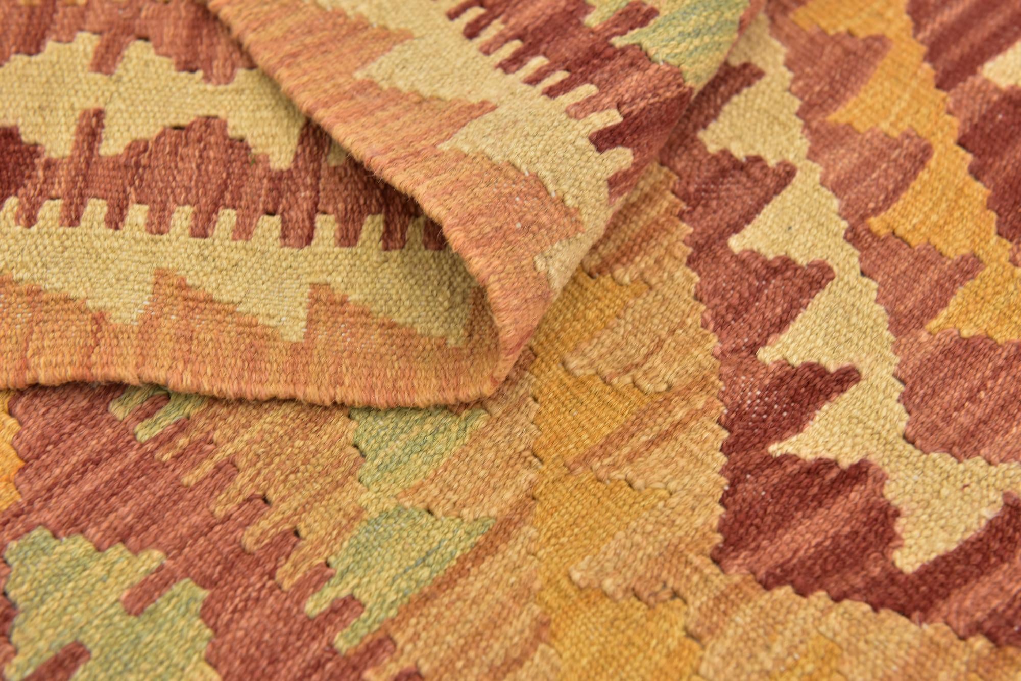 2' 10 x 4' 8 Hand Woven Kilim Waziri Wool Rug