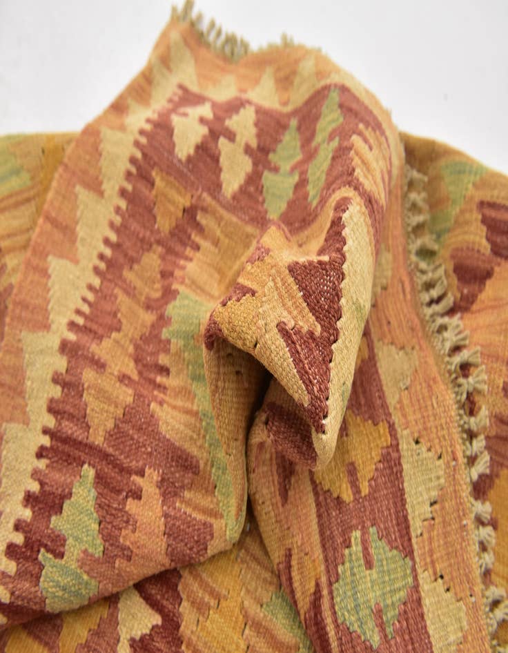 Detail image of 2' 10 x 4' 8  Hand Woven Kilim Waziri Wool Rug