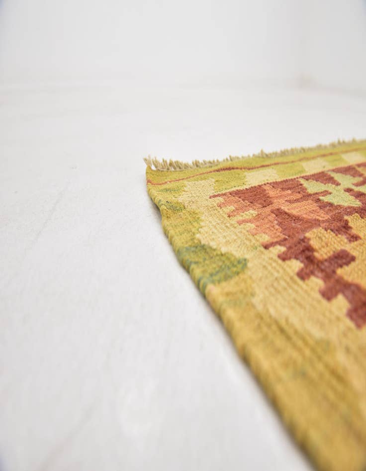 Detail image of 2' 6 x 4' Hand Woven Kilim Waziri Wool Rug