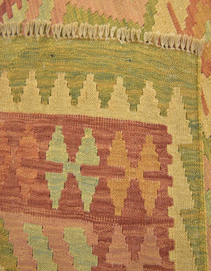 Detail image of 2' 6 x 4'  Hand Woven Kilim Waziri Wool Rug