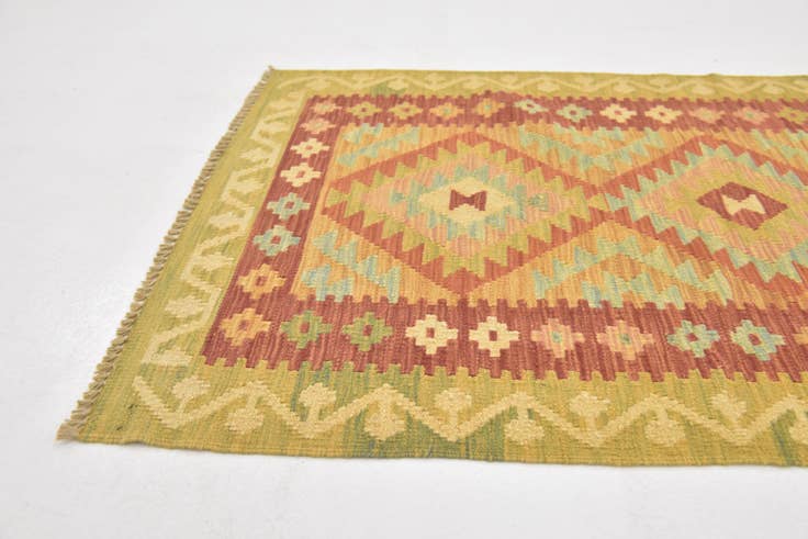 Detail image of 2' 6 x 4' 2 Hand Woven Kilim Waziri Wool Rug