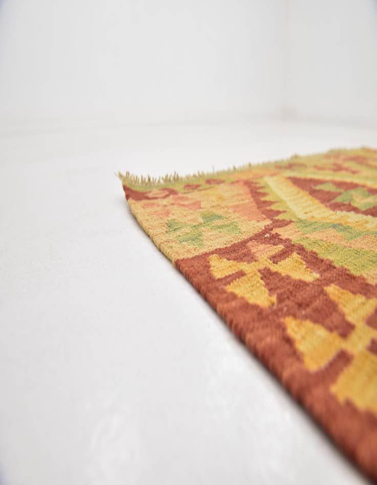 Detail image of 3' 2 x 4' 10  Hand Woven Kilim Waziri Wool Rug