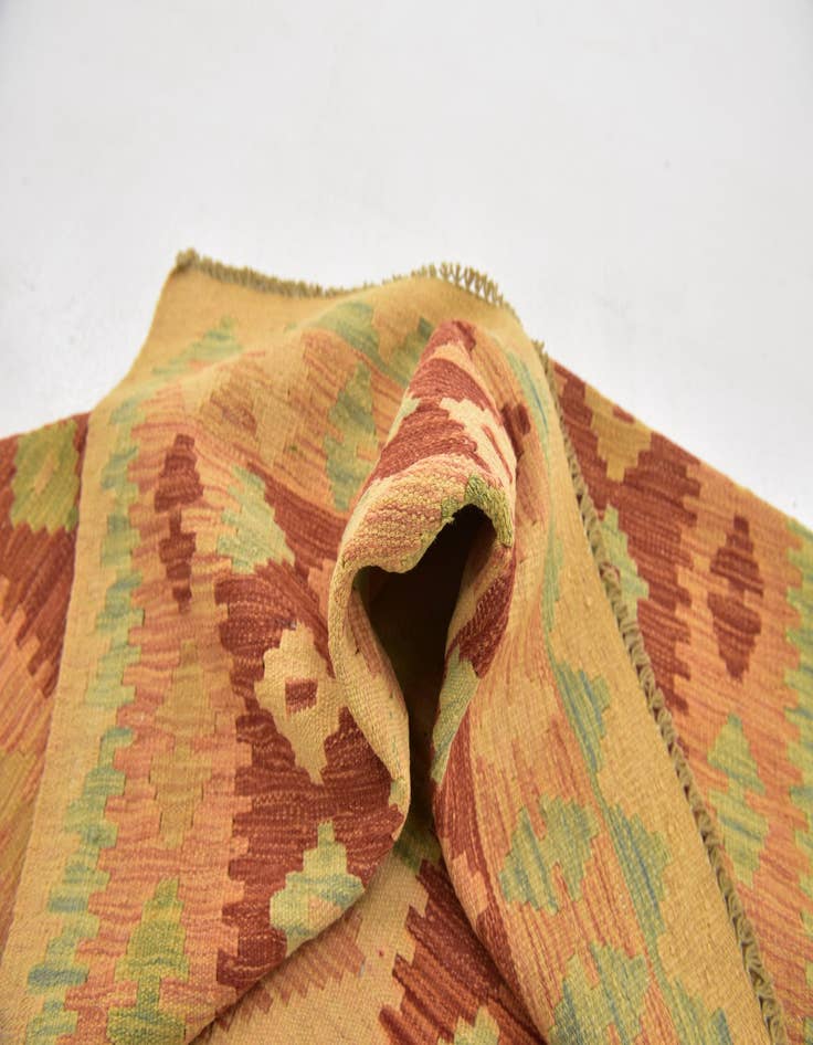 Detail image of 3' 4 x 5'  Hand Woven Kilim Waziri Wool Rug