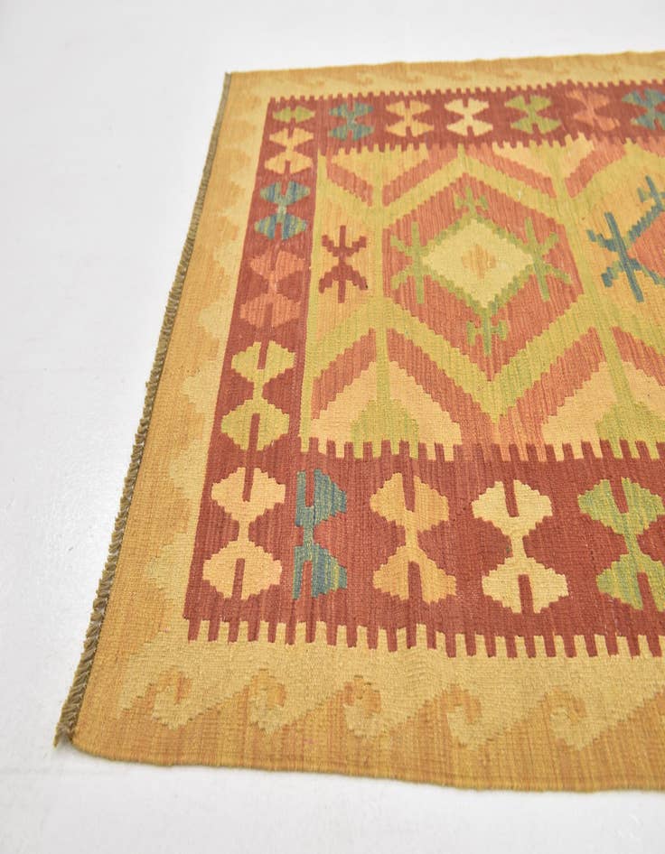 Detail image of 3' 2 x 5' Hand Woven Kilim Waziri Wool Rug