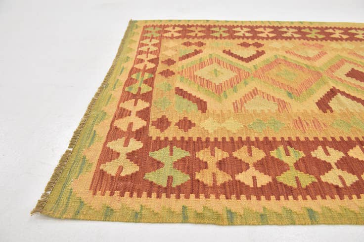 Detail image of 3' 5 x 5' Hand Woven Kilim Waziri Wool Rug