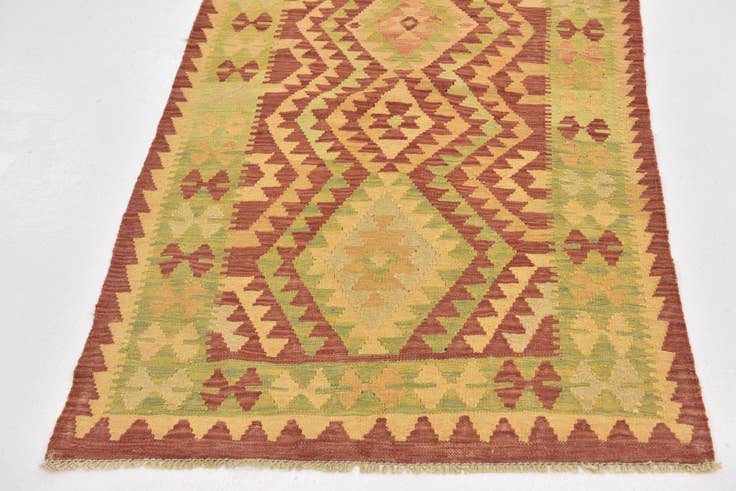 Detail image of 3' x 4' 9 Hand Woven Kilim Waziri Wool Rug