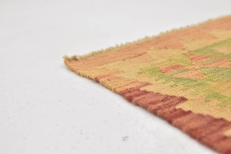 Detail image of 3' x 4' 9 Hand Woven Kilim Waziri Wool Rug