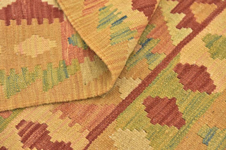 Detail image of 2' 9 x 4' Hand Woven Kilim Waziri Wool Rug
