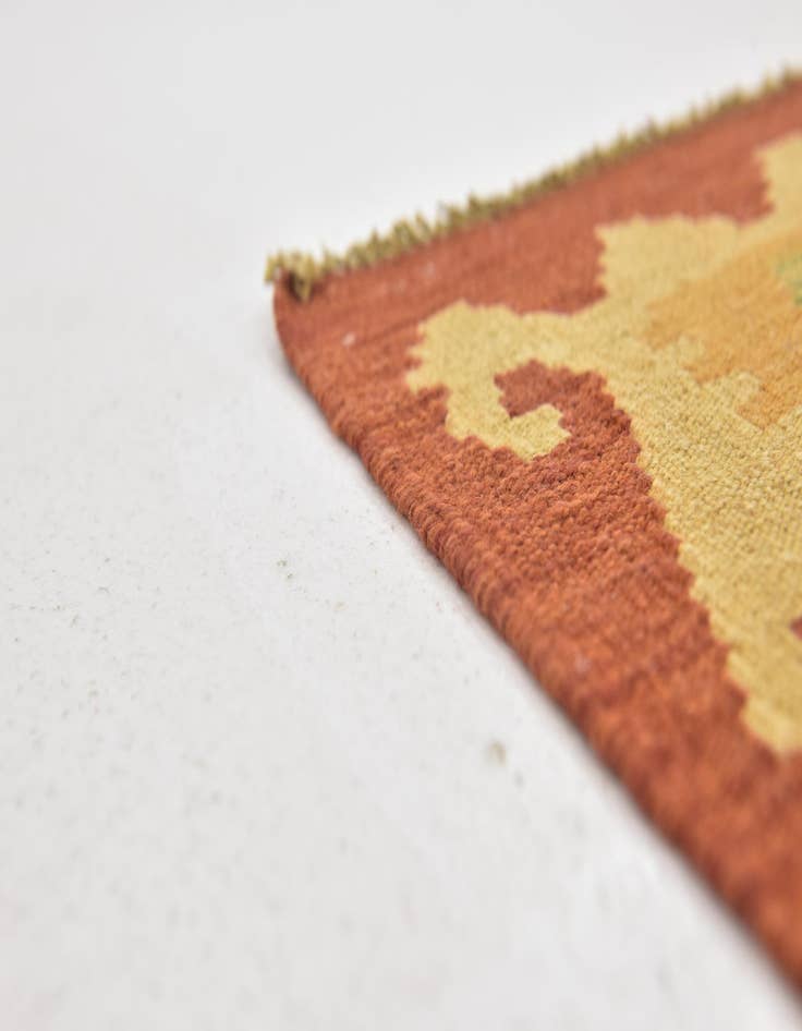 Detail image of 2' 7 x 4' 2 Hand Woven Kilim Waziri Wool Rug