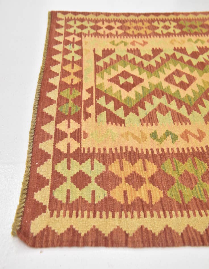 Detail image of 2' 10 x 4' 6  Hand Woven Kilim Waziri Wool Rug
