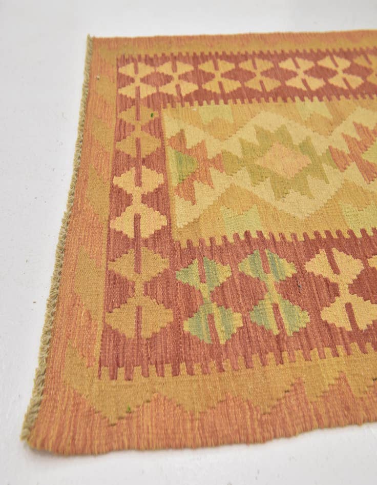 Detail image of 2' 6 x 4' 3  Hand Woven Kilim Waziri Wool Rug