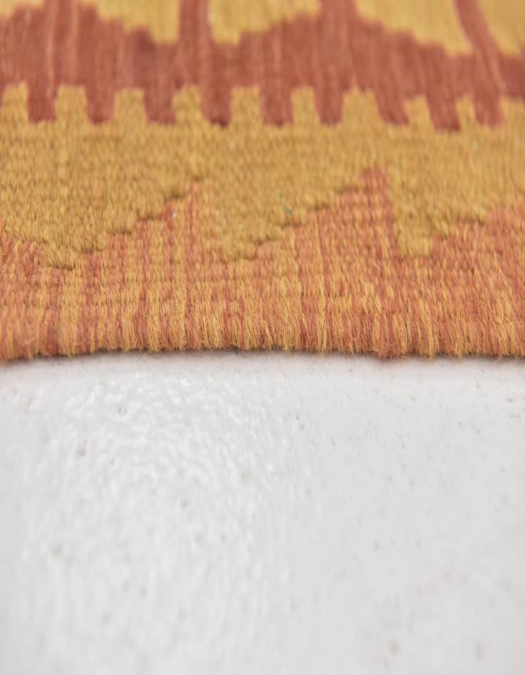 Detail image of 2' 6 x 4' 3  Hand Woven Kilim Waziri Wool Rug