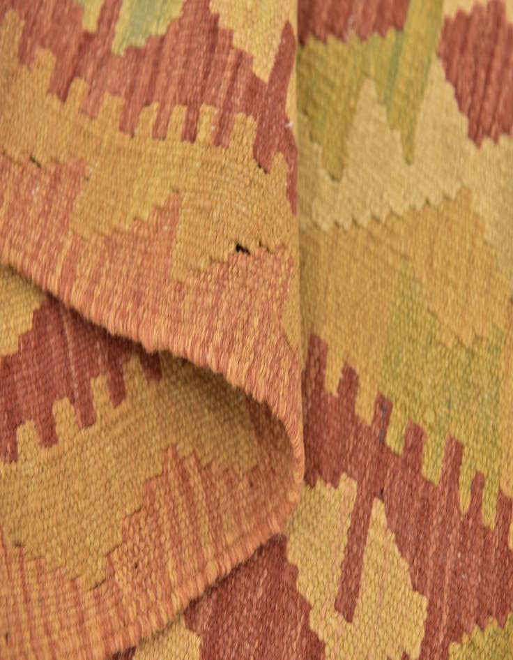 Detail image of 2' 6 x 4' 3  Hand Woven Kilim Waziri Wool Rug