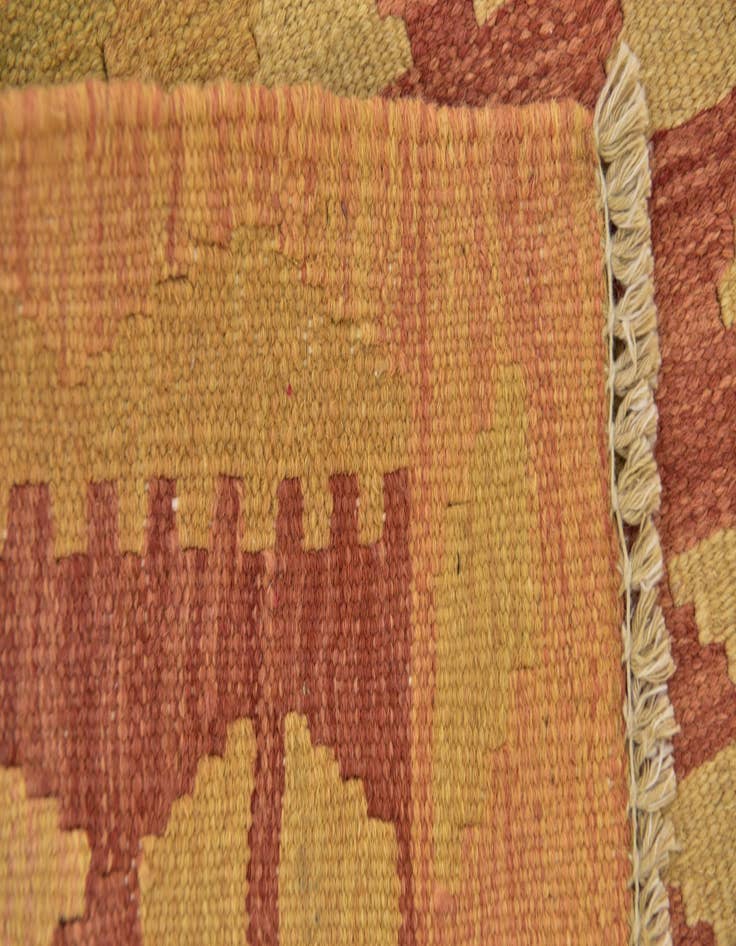Detail image of 2' 6 x 4' 3  Hand Woven Kilim Waziri Wool Rug