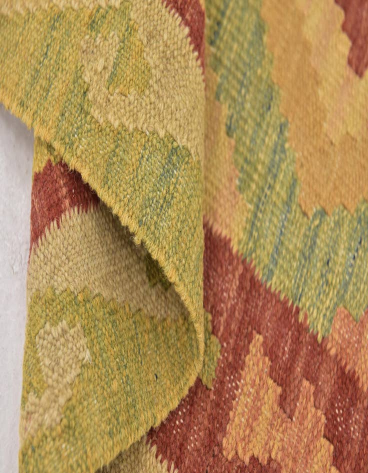 Detail image of 2' 10 x 4' 3  Hand Woven Kilim Waziri Wool Rug