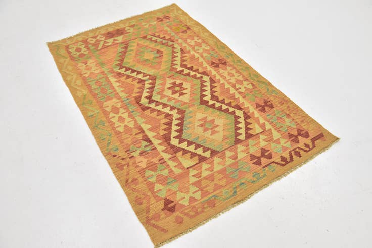 Detail image of 3' 3 x 5' Hand Woven Kilim Waziri Wool Rug