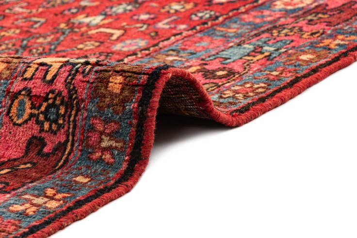 Detail image of 4' 11 x 11' 3 Koliyai Rug