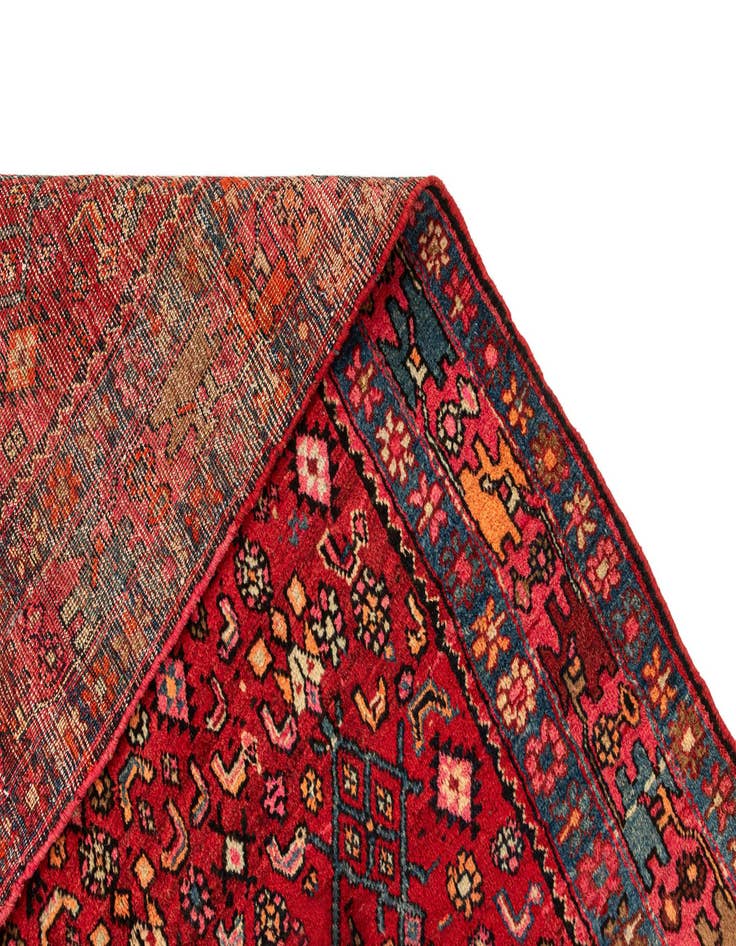 Detail image of 4' 11 x 11' 3 Koliyai Rug