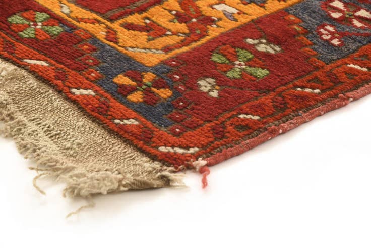 Detail image of 3' 3 x 4' 2 Ladik Rug