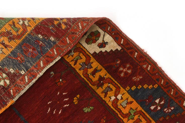Detail image of 3' 3 x 4' 2 Ladik Rug