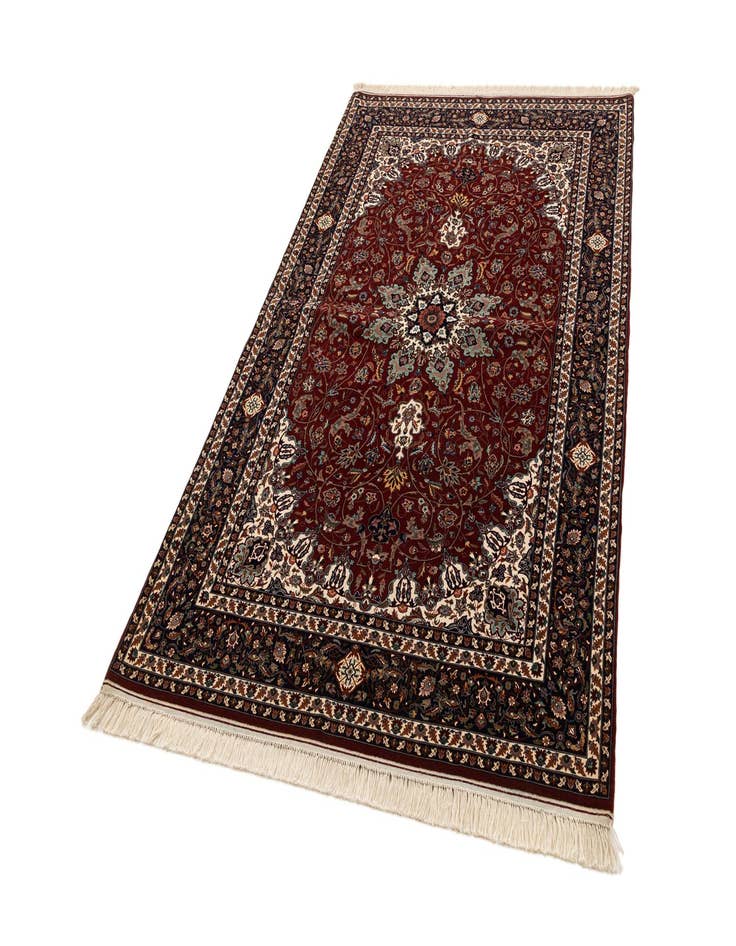 Detail image of 4' 7 x 7' 3 Lahour Rug