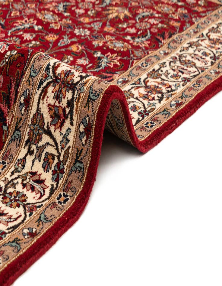 Detail image of 4' 1 x 6' 3 Lahour Rug