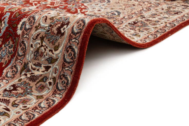 Detail image of 3' 7 x 4' 9 Lahour Rug