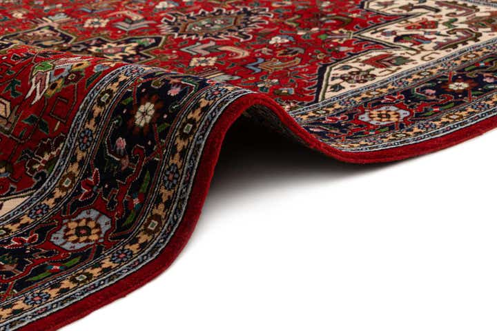 3' 3 x 4' 11 Lahour Rug