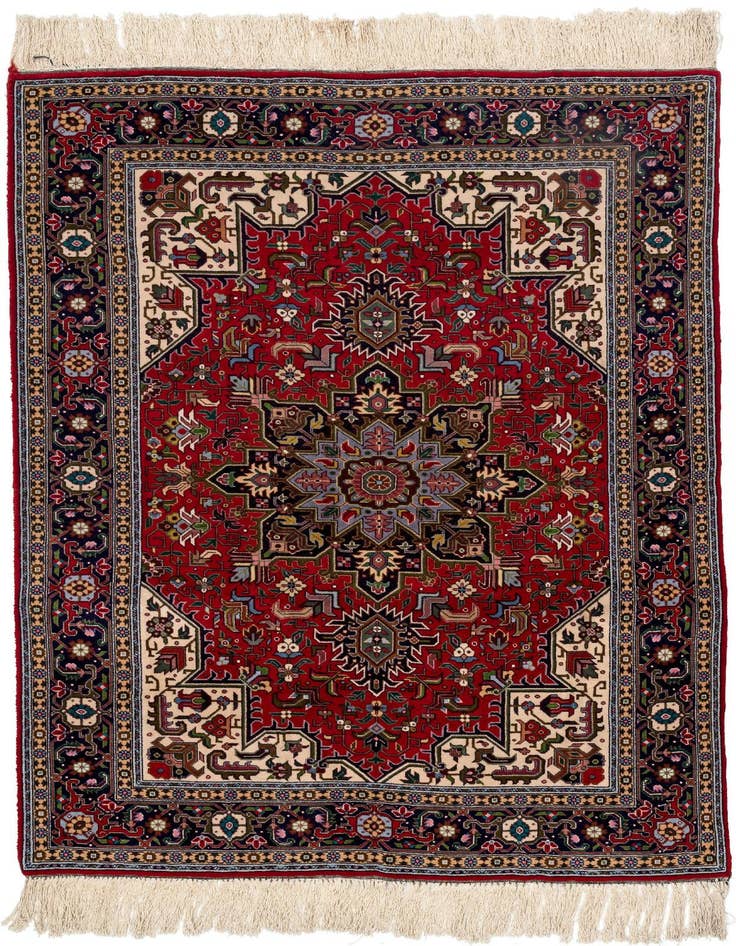Detail image of 3' 3 x 4' 11 Lahour Rug