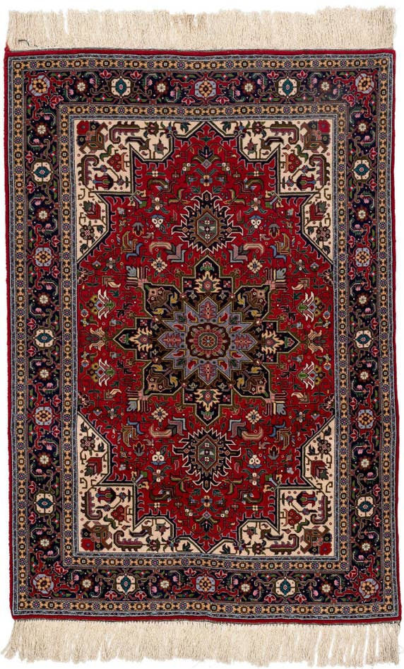 Detail image of 3' 3 x 4' 11 Lahour Rug
