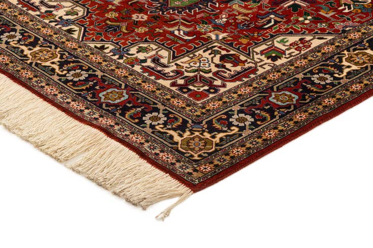 Detail image of 3' 5 x 5' 1 Lahour Rug