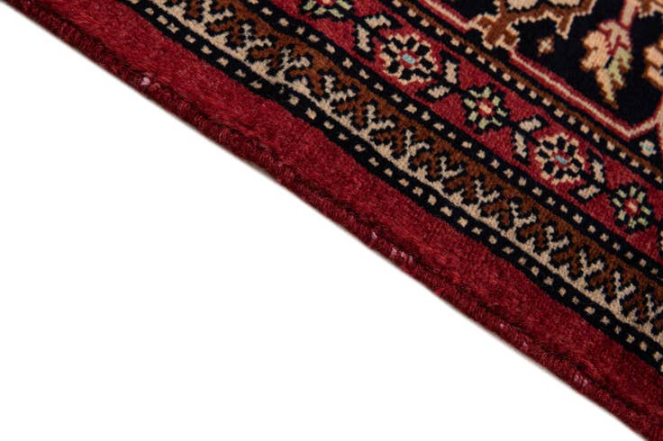 Detail image of 4' 3 x 6' Hand Knotted Lahour Oriental Wool Rug