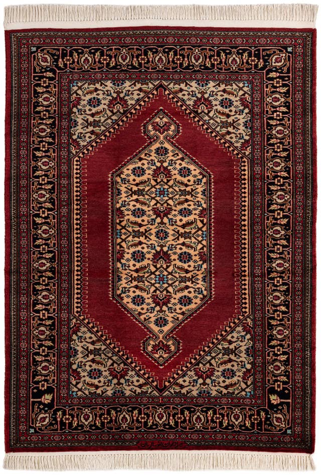 Detail image of 4' 3 x 6' Hand Knotted Lahour Oriental Wool Rug