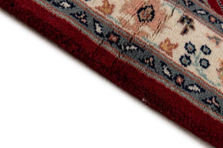 Detail image of 3' 2 x 4' 10 Hand Knotted Lahour Wool Rug