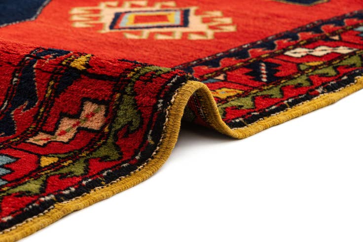 Detail image of 4' 1 x 6' Leshi Rug